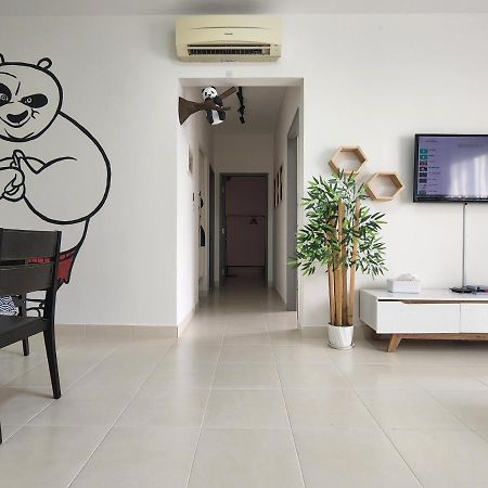 Netflix Panda House 3B2R Rimbayu Kota Kemuning With Atari Games Appartement Teluk Panglima Garang Buitenkant foto
